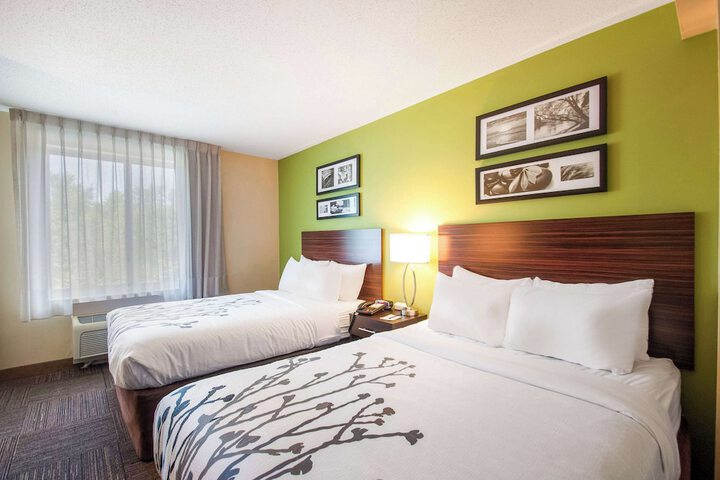 Double Accessible 2 Double Beds (1 of 12)