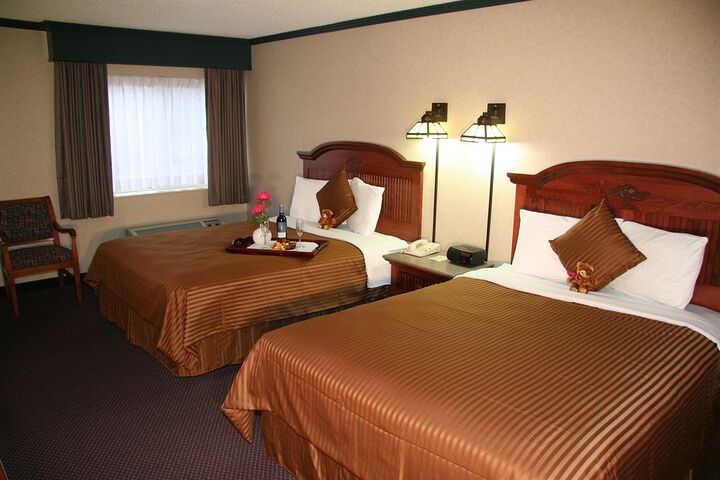 Room 3 of 48