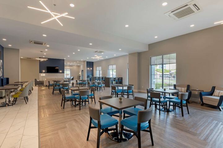 Breakfast area