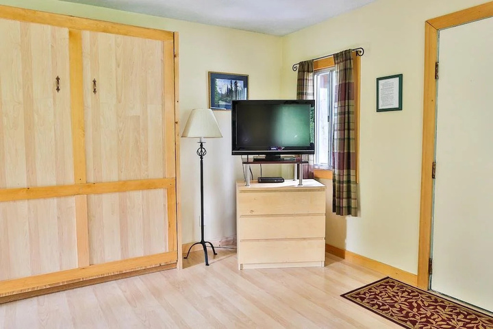 Room 4 of 15