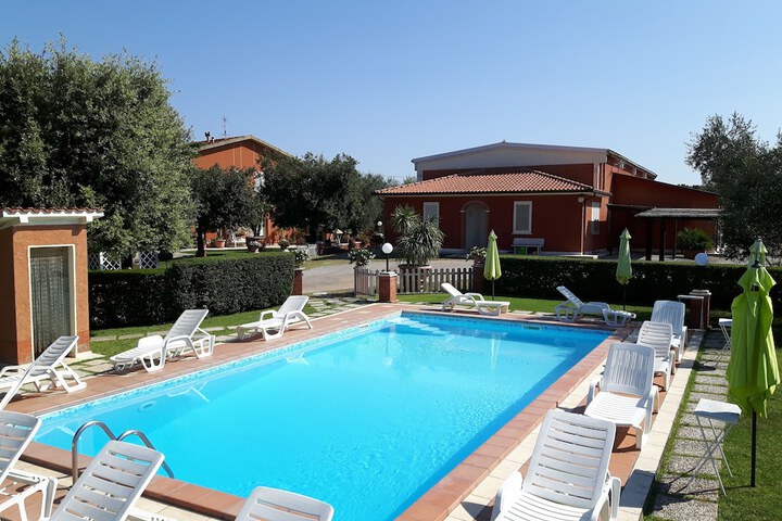 Pool 22 of 62