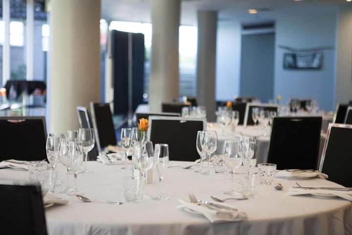 Ballroom/Hall 74 of 85