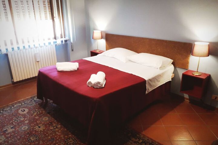 Room 4 of 24
