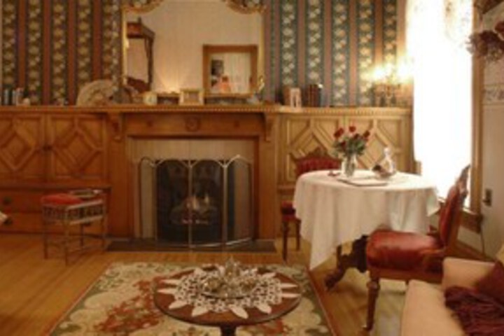 Room 5 of 20