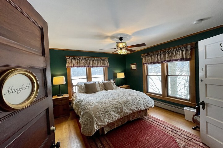 Room 8 of 60