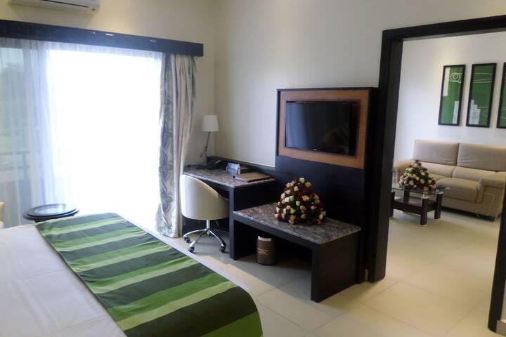 Room 47 of 74