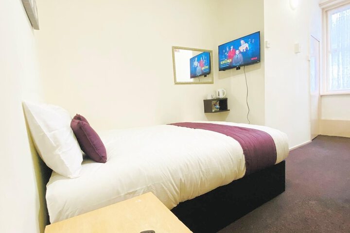 Room 2 of 12
