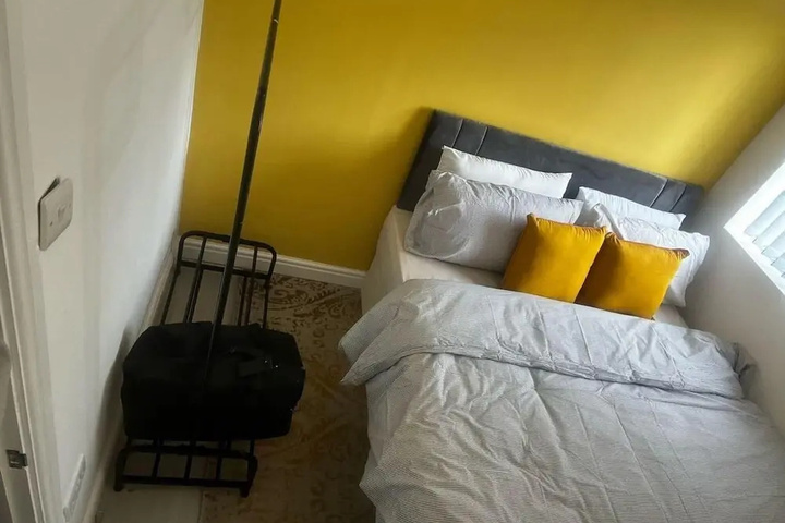 Room 2 of 12