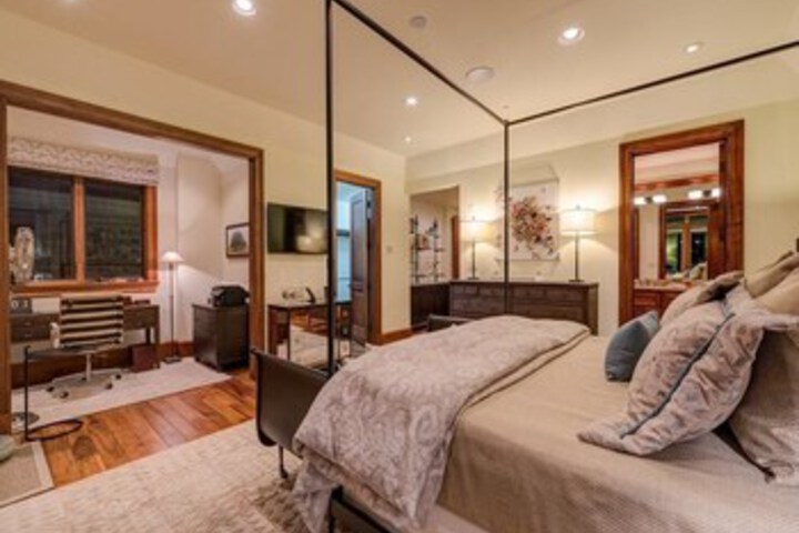 Room 19 of 20