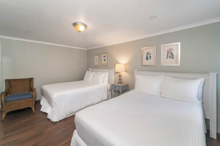 Room 45 of 161