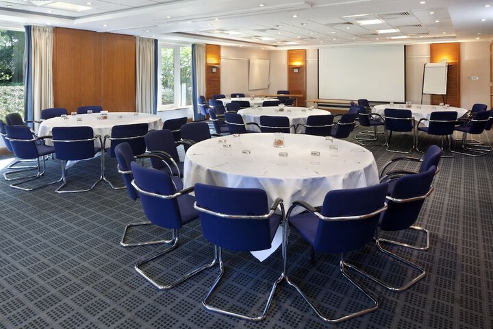 Ballroom/Hall 65 of 96