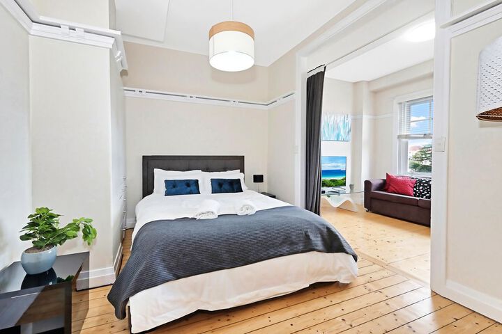 Room 5 of 39