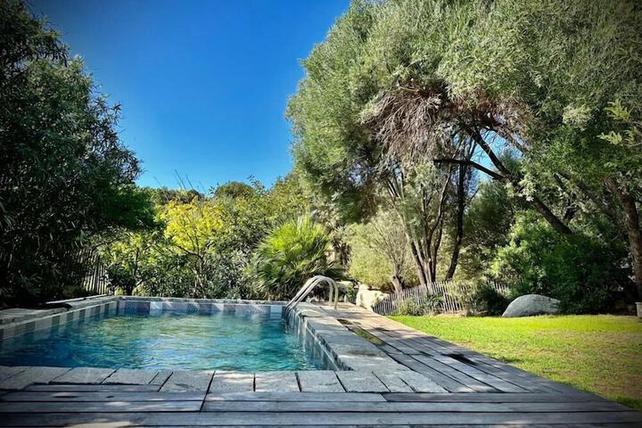 Pool 106 of 113