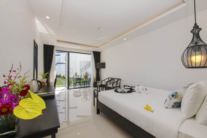 Room 36 of 143