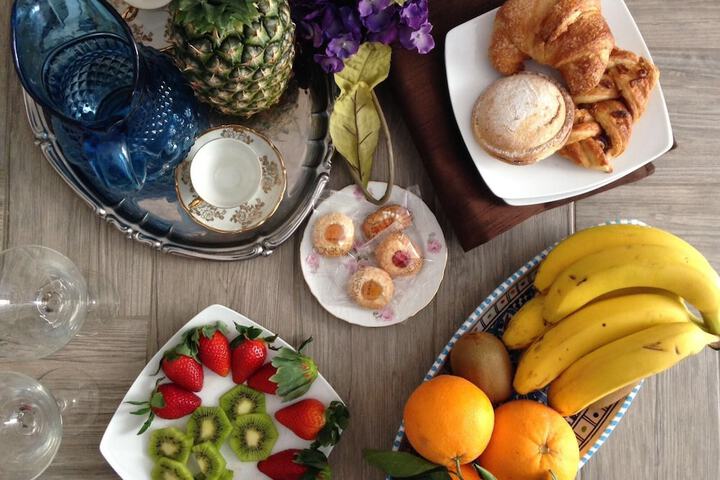 Breakfast/Coffee Service 25 of 37