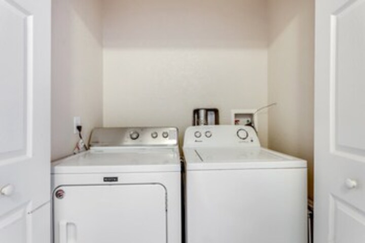 Laundry 19 of 64