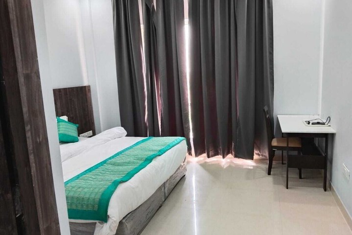 Room 7 of 17