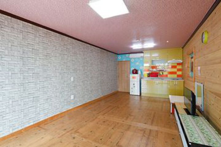 Room 41 of 89