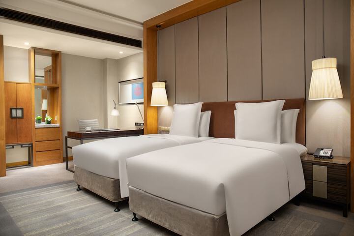 Room 4 of 49