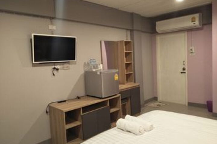 Room 36 of 40