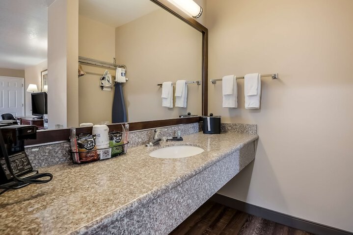 Clean Restrooms