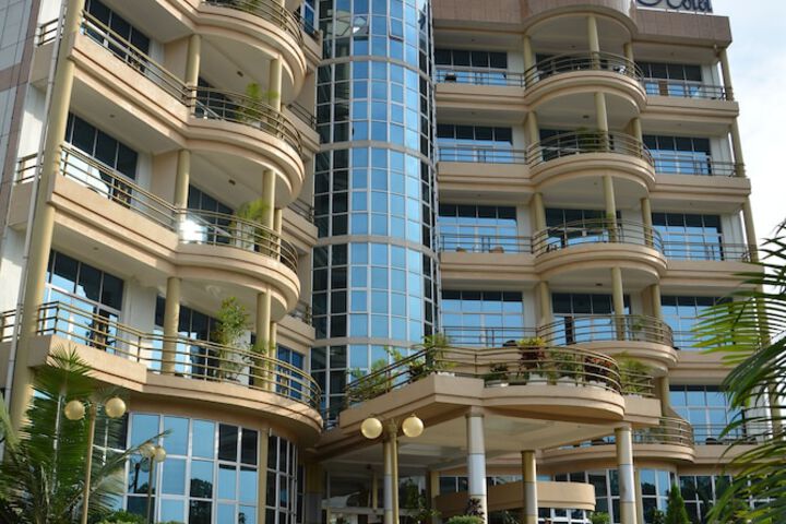 Exterior of Martha Hotel