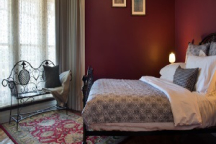 Room 33 of 108