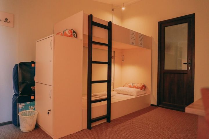Room 11 of 13