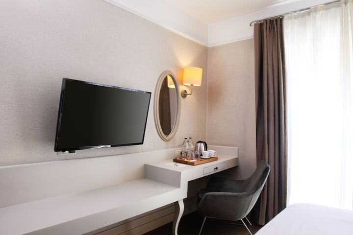 Room 10 of 70