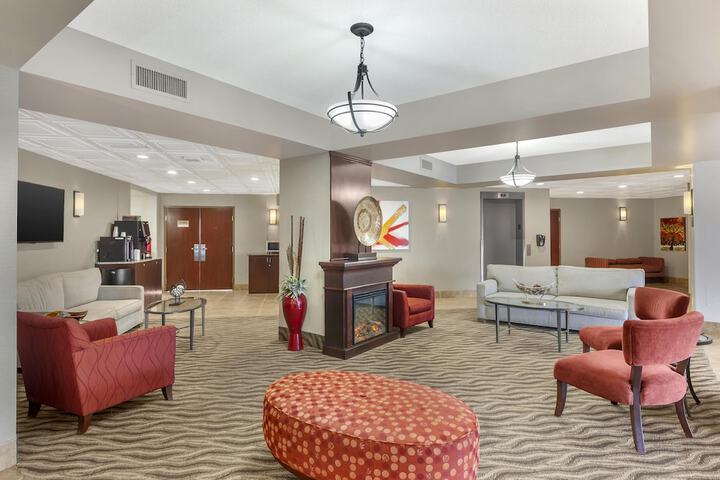 Entrance & Lobby