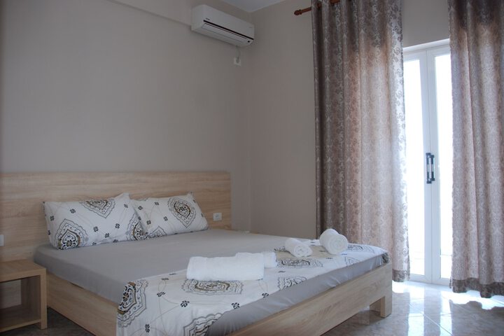 Room 32 of 152