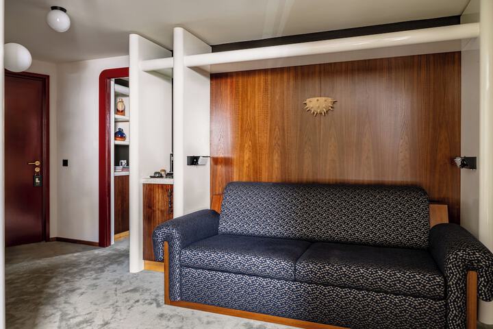 Room 39 of 71