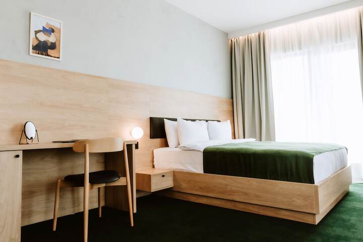 Room 10 of 62