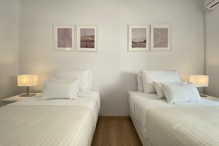 Room 4 of 15