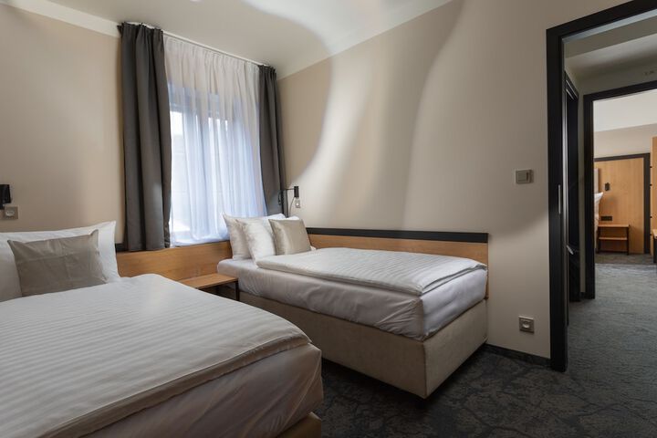 Room 18 of 49