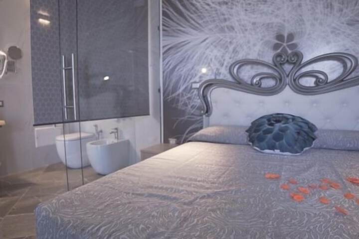 Room 15 of 35