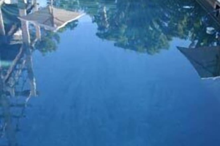 Hotel with Pool