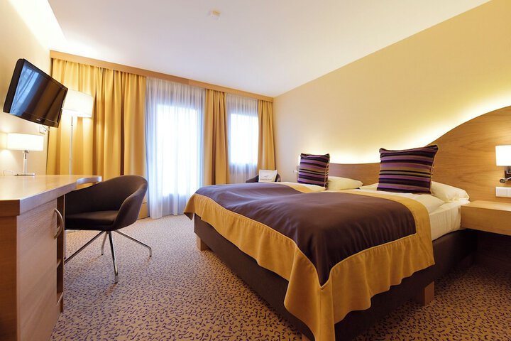 Room 19 of 54