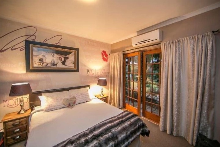 Room 14 of 36