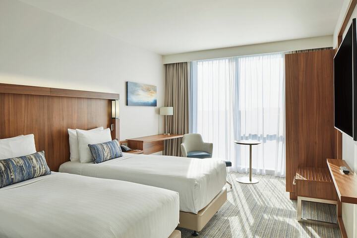 Room 8 of 38