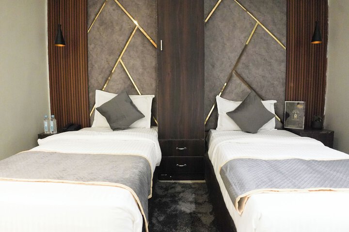 Room 3 of 23