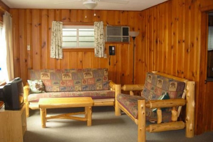 Room 43 of 63