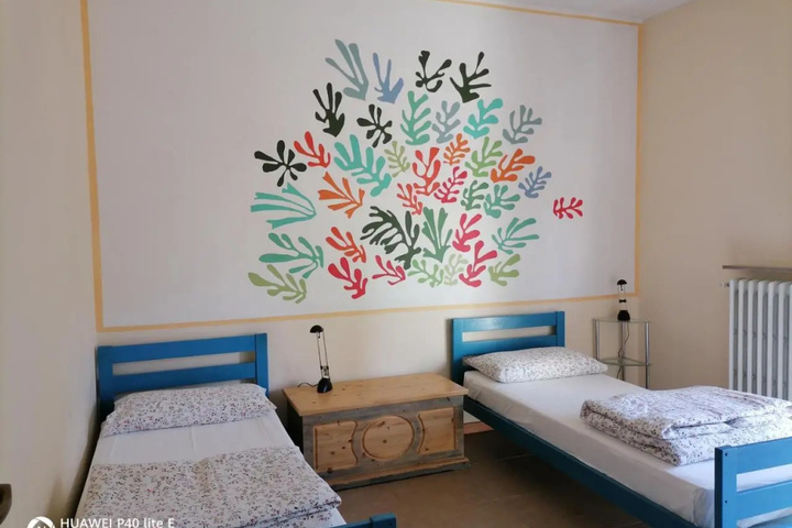 Room 3 of 12
