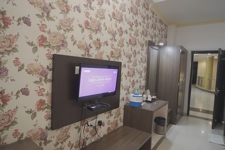 Room 18 of 52