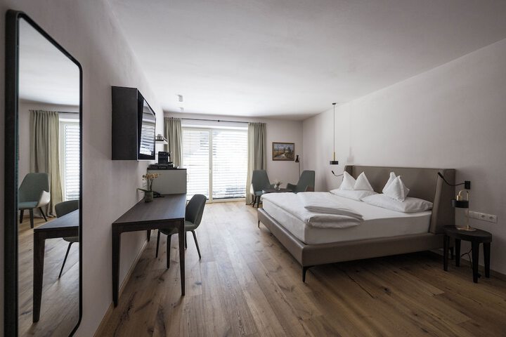Room 7 of 36