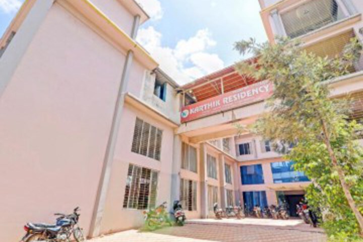 OYO 30567 karthik residency
