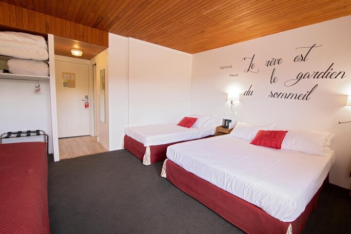 Room 5 of 41