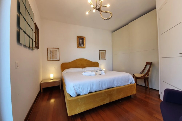 Room 4 of 22