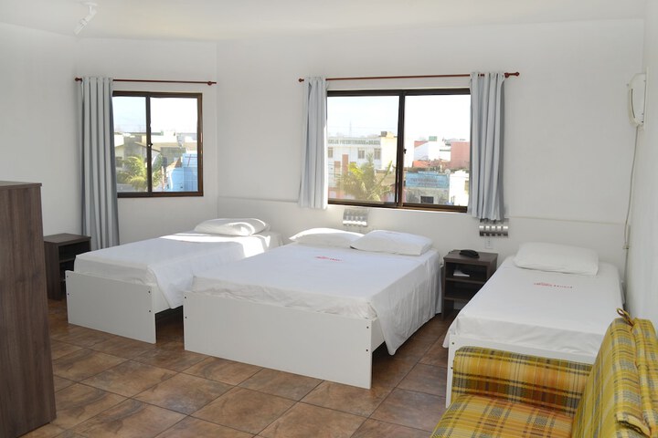 Room 6 of 28