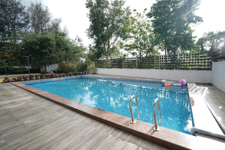 Pool 17 of 53